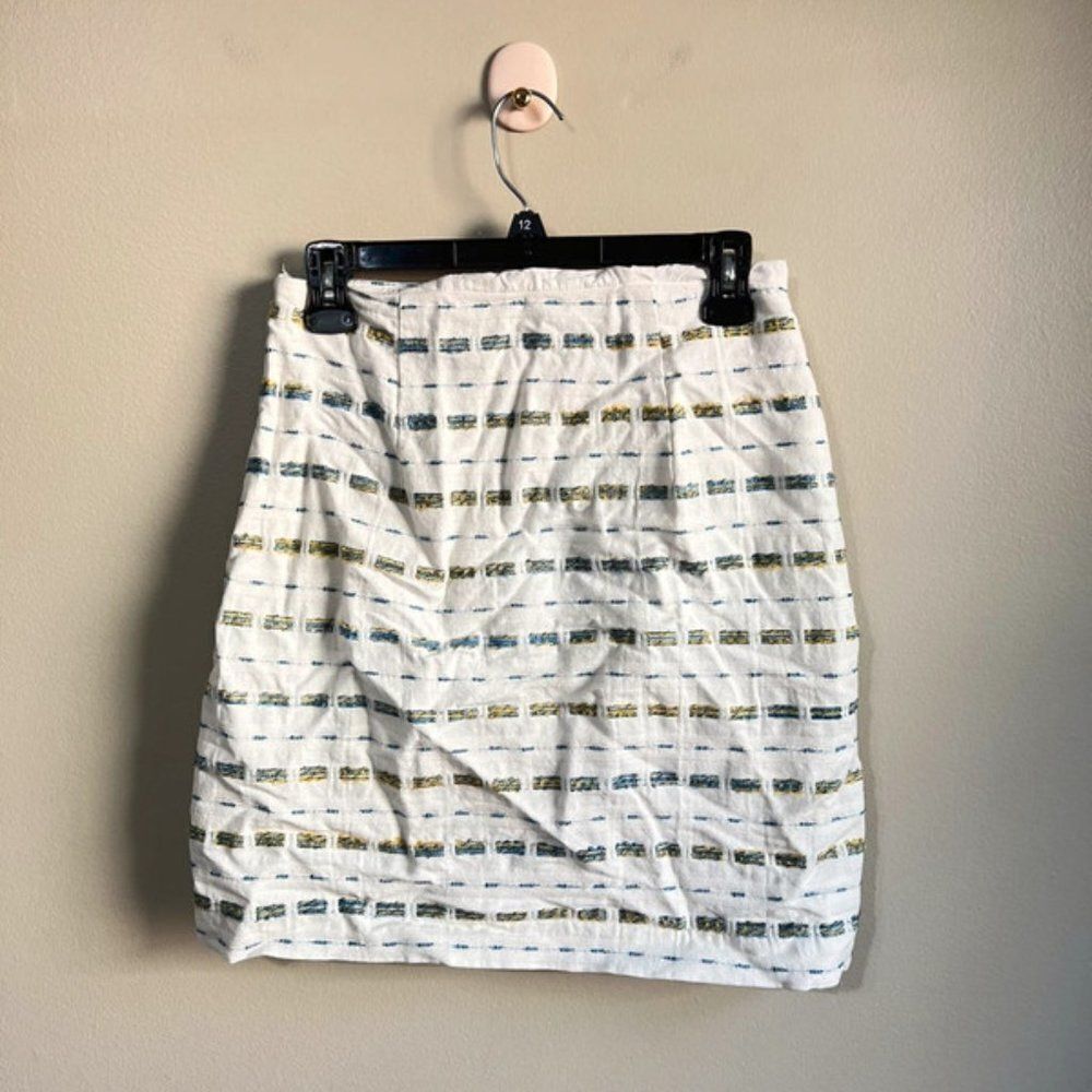 Loft size 0 white skirt‎